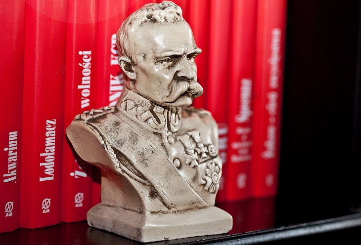 Piłsudski popiersie