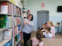 Książka czytana Kropelkom