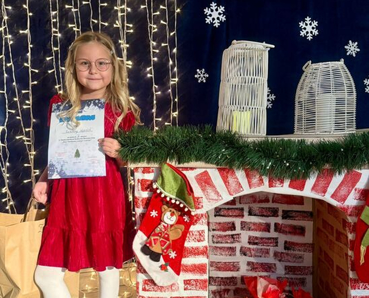 Zuzia z Kropelek na konkursie recytatorskich 