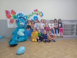 Grupa Gwiazdek z DJem Hopkiem