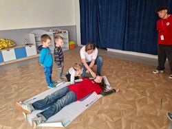 Bąbelki podczas zajęć z pierwszej pomocy